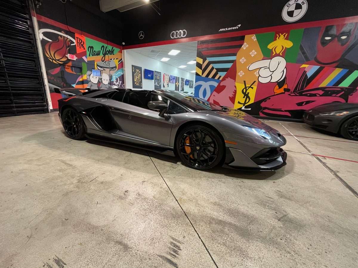 Lamborghini Aventador SVJ with ceramic window tint in Miami showing the difference from PPF